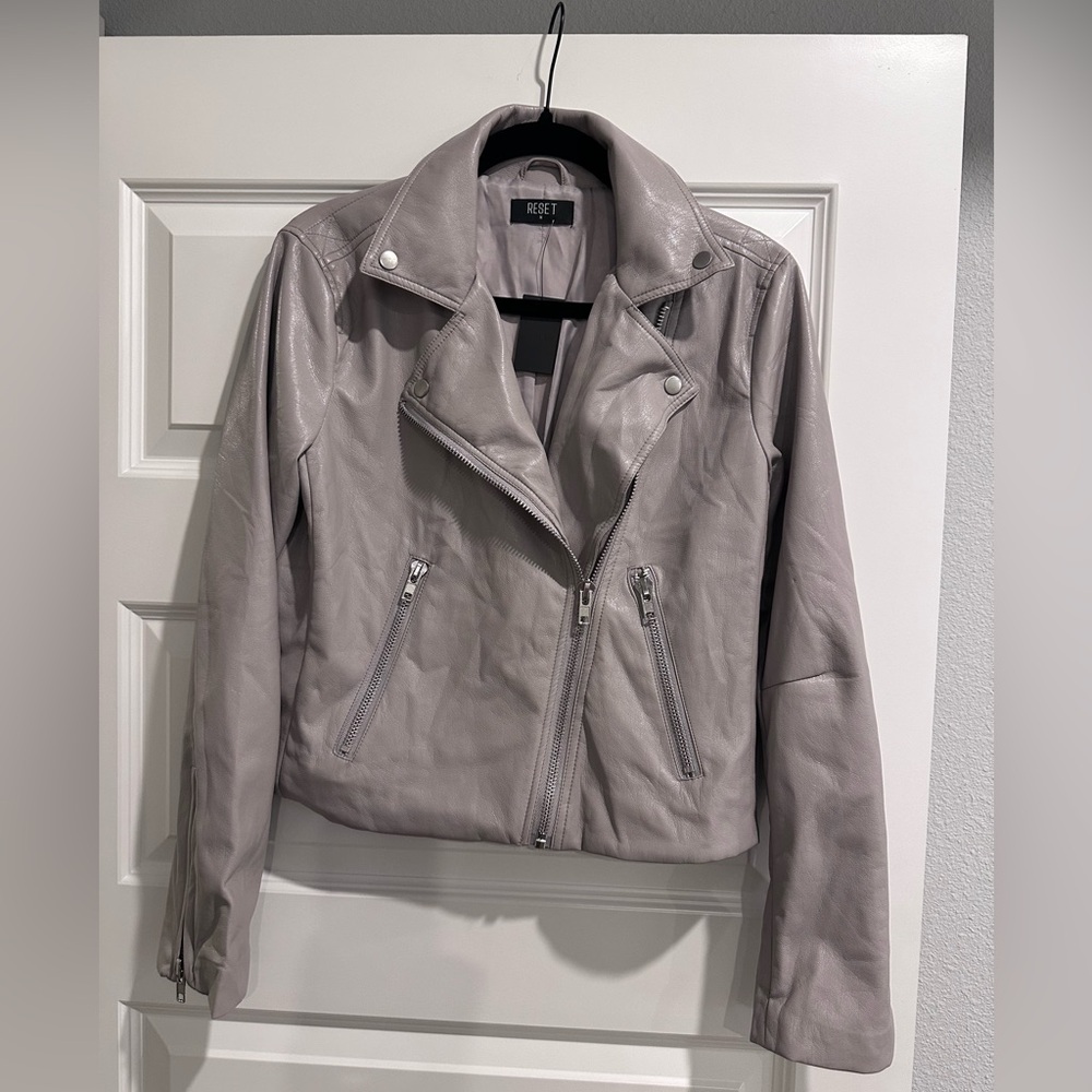 NWT boutique Faux leather moto jacket - silver/gray - Medium